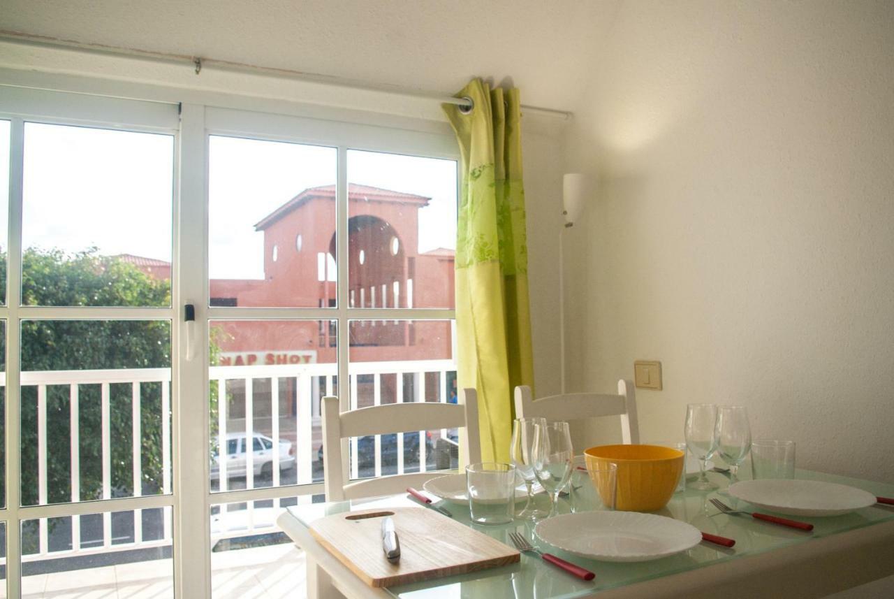Sunny Centrical Apartment In Los Amigos Caleta De Fuste Exterior photo